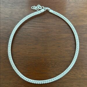 Women’s Silver Necklace EUC jewelry